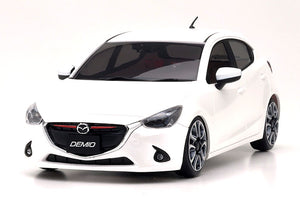 32422WP-B MINI-Z FWD MA-03F Mazda 2 White Pearl Mica RS